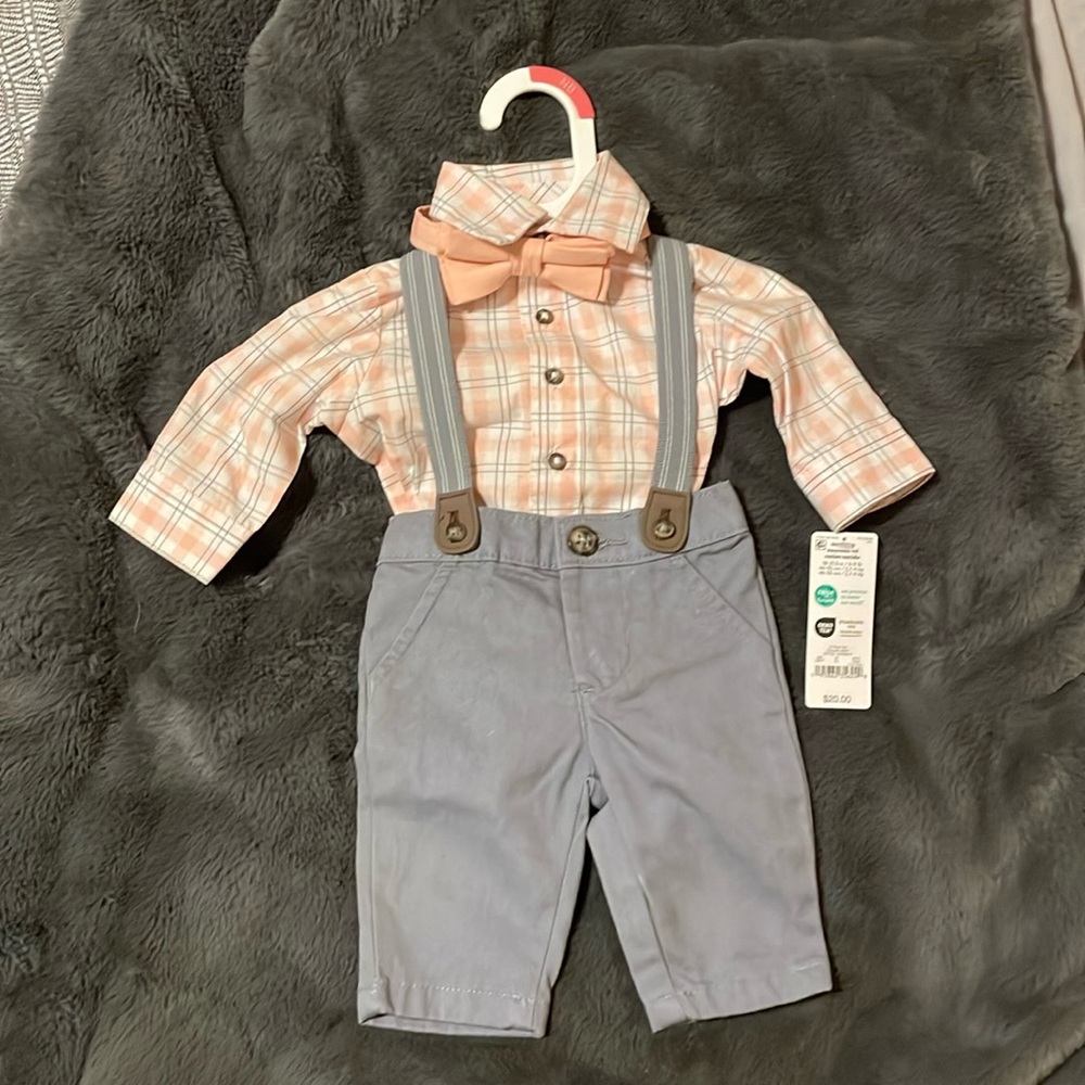 Newborn Carter’s, four piece outfit